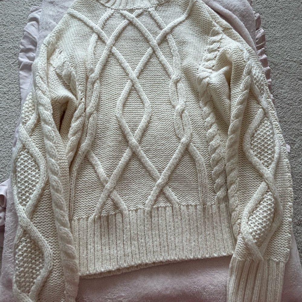 GAP Ivory Cable Knit Turtleneck Sweater